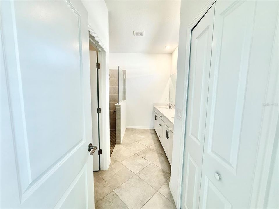 В аренду: $2,600 (3 спален, 3 ванн, 1855 Квадратных фут)