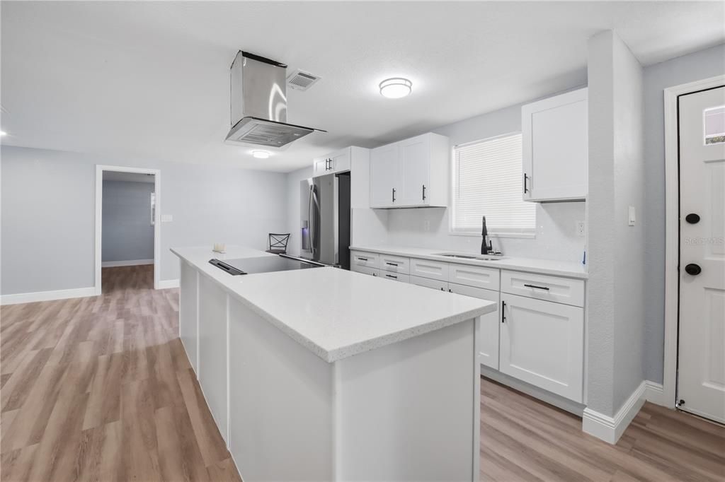 待售: $499,000 (3 贝兹, 2 浴室, 1239 平方英尺)