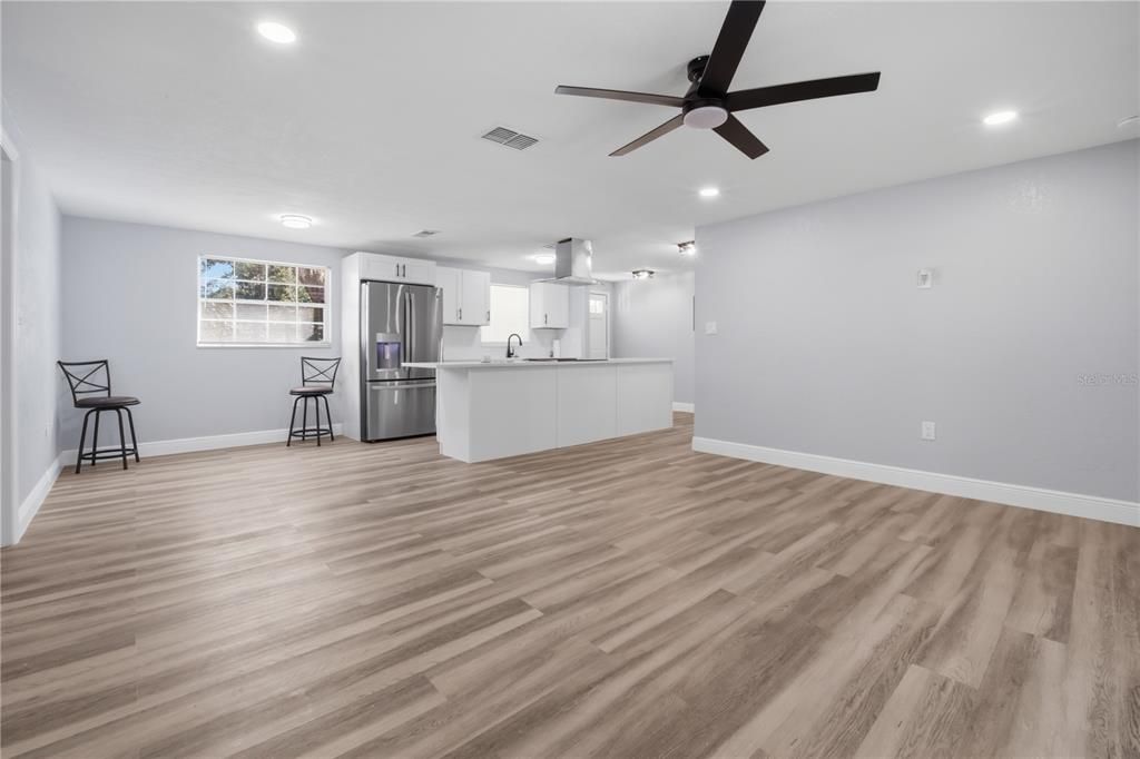 待售: $499,000 (3 贝兹, 2 浴室, 1239 平方英尺)