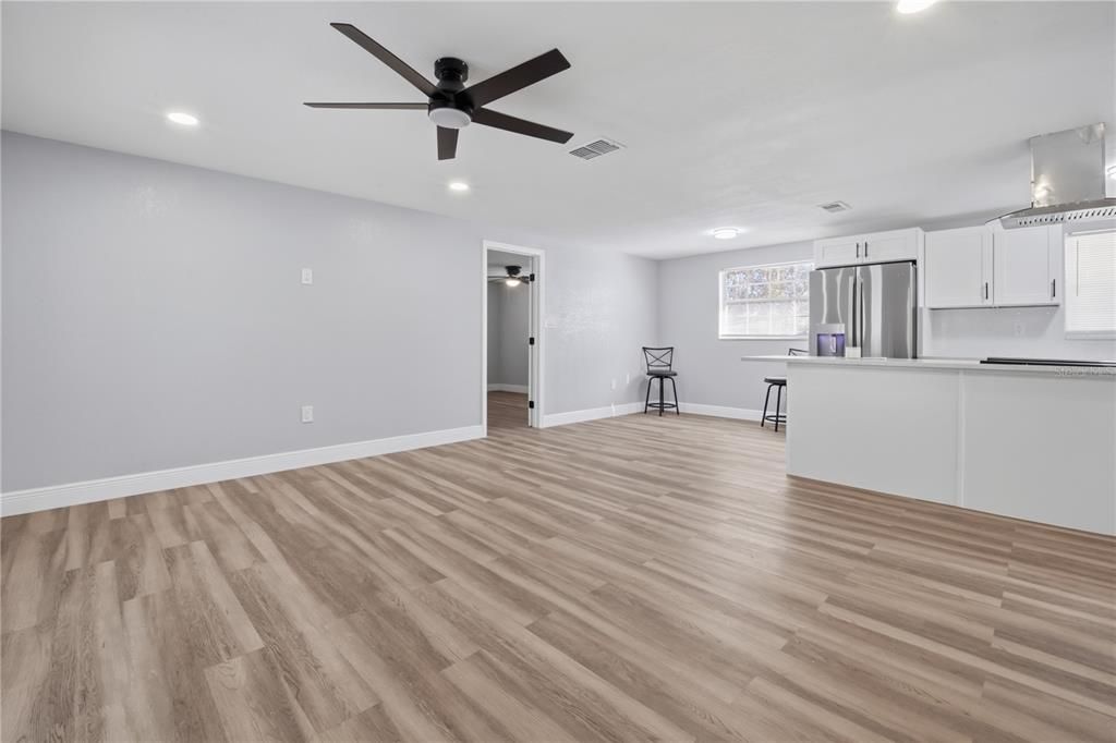 待售: $499,000 (3 贝兹, 2 浴室, 1239 平方英尺)