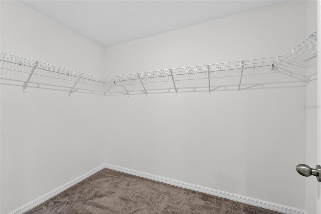 For Sale: $299,900 (3 beds, 2 baths, 1451 Square Feet)