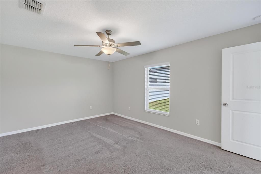 For Sale: $299,900 (3 beds, 2 baths, 1451 Square Feet)