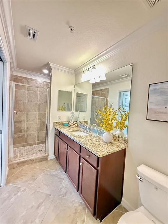 For Rent: $2,500 (2 beds, 2 baths, 1121 Square Feet)