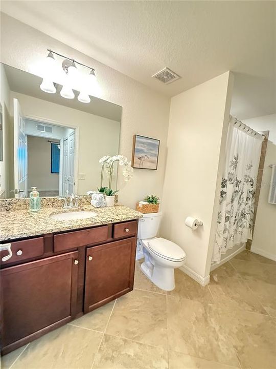 For Rent: $2,500 (2 beds, 2 baths, 1121 Square Feet)