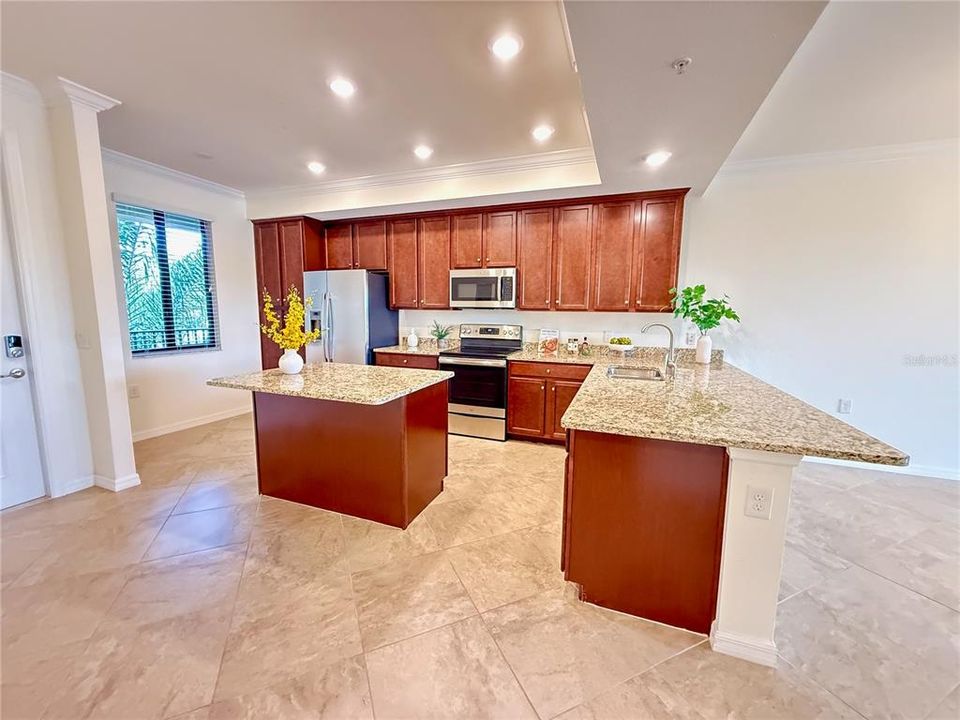 For Rent: $2,500 (2 beds, 2 baths, 1121 Square Feet)