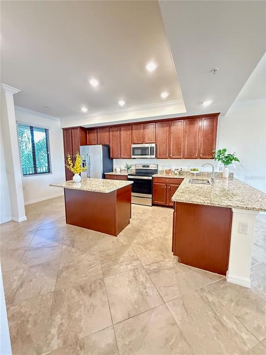 For Rent: $2,500 (2 beds, 2 baths, 1121 Square Feet)