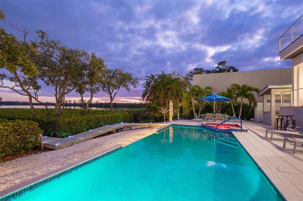 En Venta: $7,500,000 (5 camas, 3 baños, 4284 Pies cuadrados)