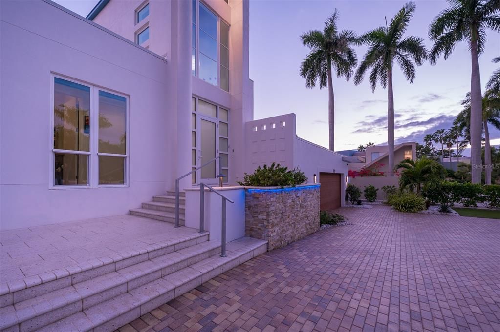 En Venta: $7,500,000 (5 camas, 3 baños, 4284 Pies cuadrados)
