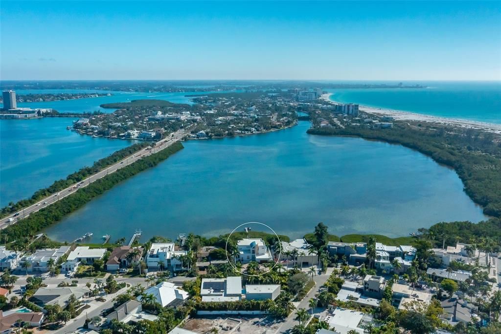 En Venta: $7,500,000 (5 camas, 3 baños, 4284 Pies cuadrados)