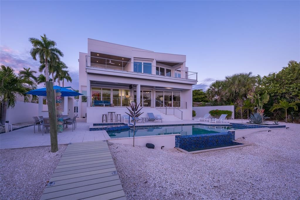En Venta: $7,500,000 (5 camas, 3 baños, 4284 Pies cuadrados)
