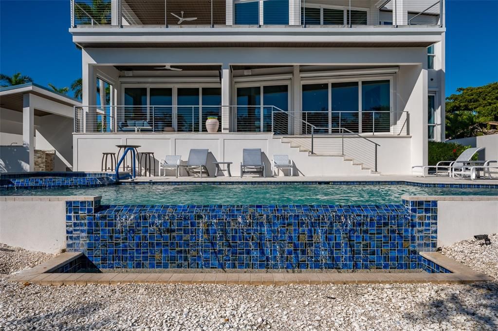 En Venta: $7,500,000 (5 camas, 3 baños, 4284 Pies cuadrados)
