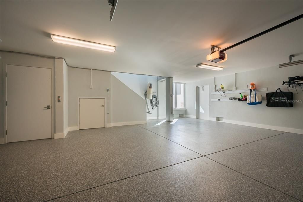 En Venta: $7,500,000 (5 camas, 3 baños, 4284 Pies cuadrados)