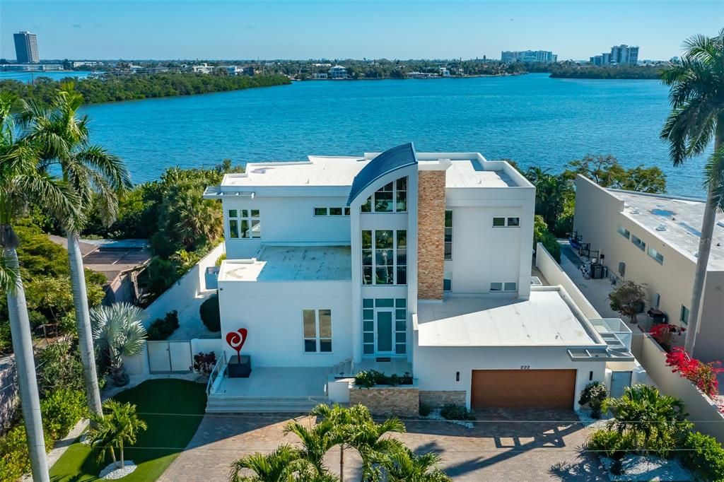 En Venta: $7,500,000 (5 camas, 3 baños, 4284 Pies cuadrados)