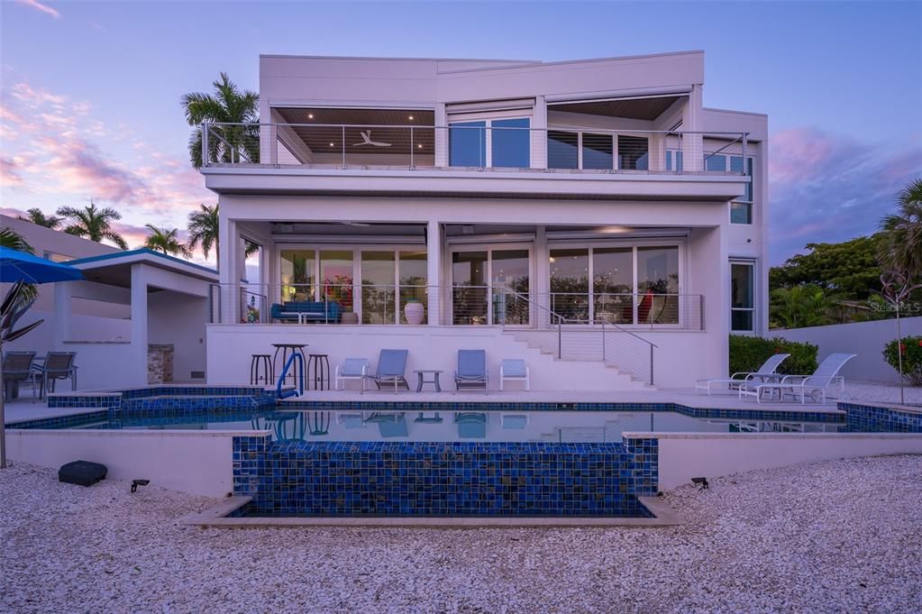 En Venta: $7,500,000 (5 camas, 3 baños, 4284 Pies cuadrados)
