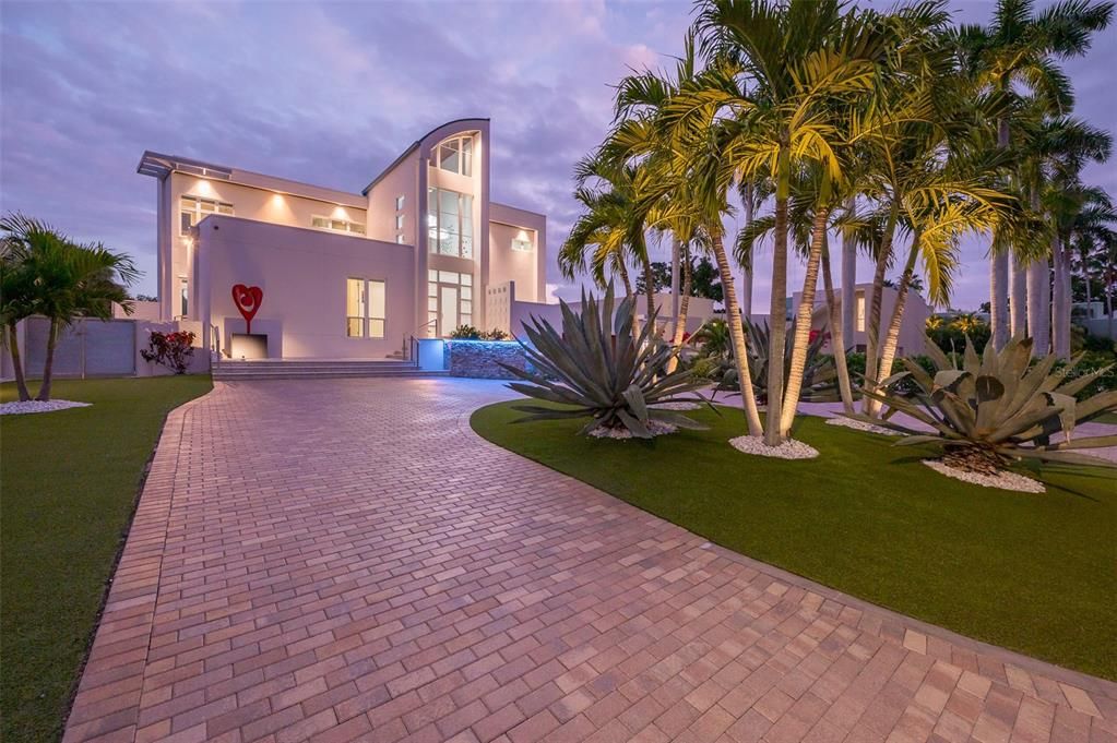 En Venta: $7,500,000 (5 camas, 3 baños, 4284 Pies cuadrados)