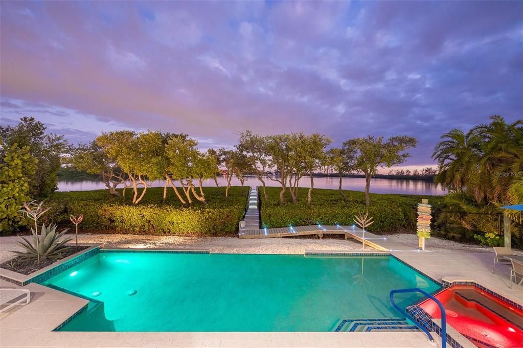 En Venta: $7,500,000 (5 camas, 3 baños, 4284 Pies cuadrados)