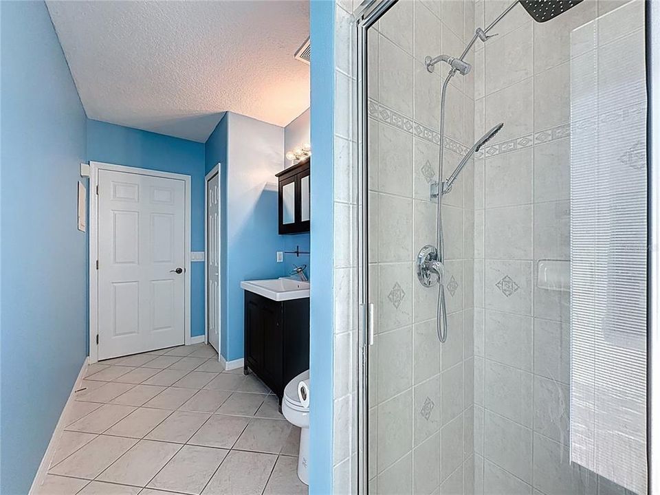 На продажу: $676,000 (5 спален, 4 ванн, 3716 Квадратных фут)