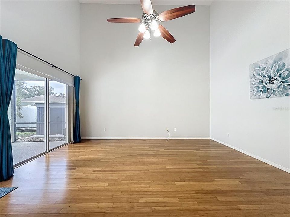 На продажу: $676,000 (5 спален, 4 ванн, 3716 Квадратных фут)