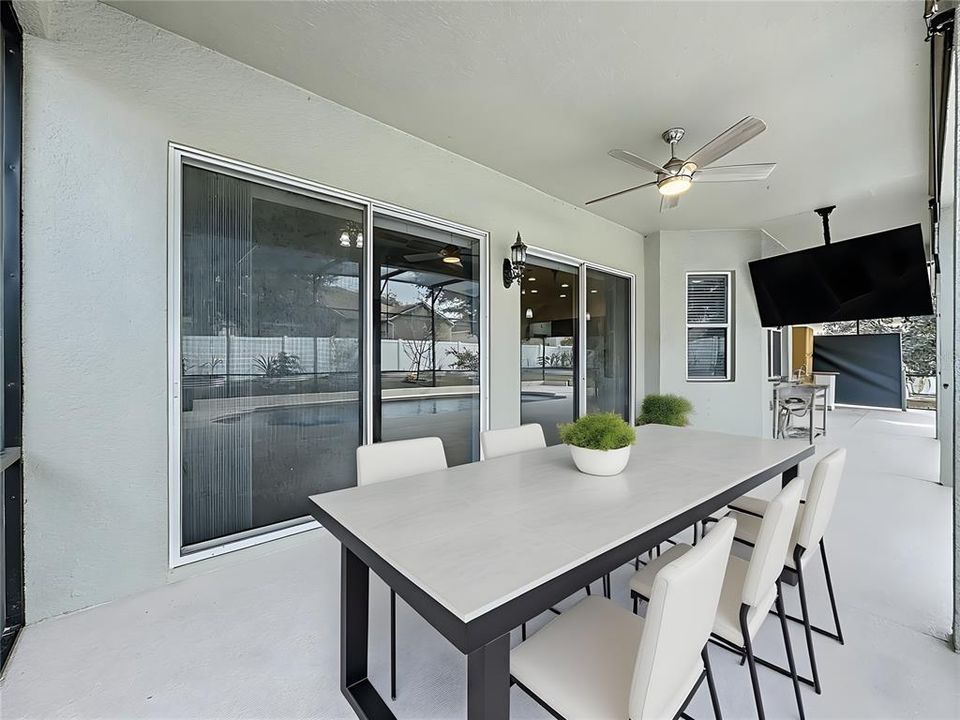 На продажу: $676,000 (5 спален, 4 ванн, 3716 Квадратных фут)