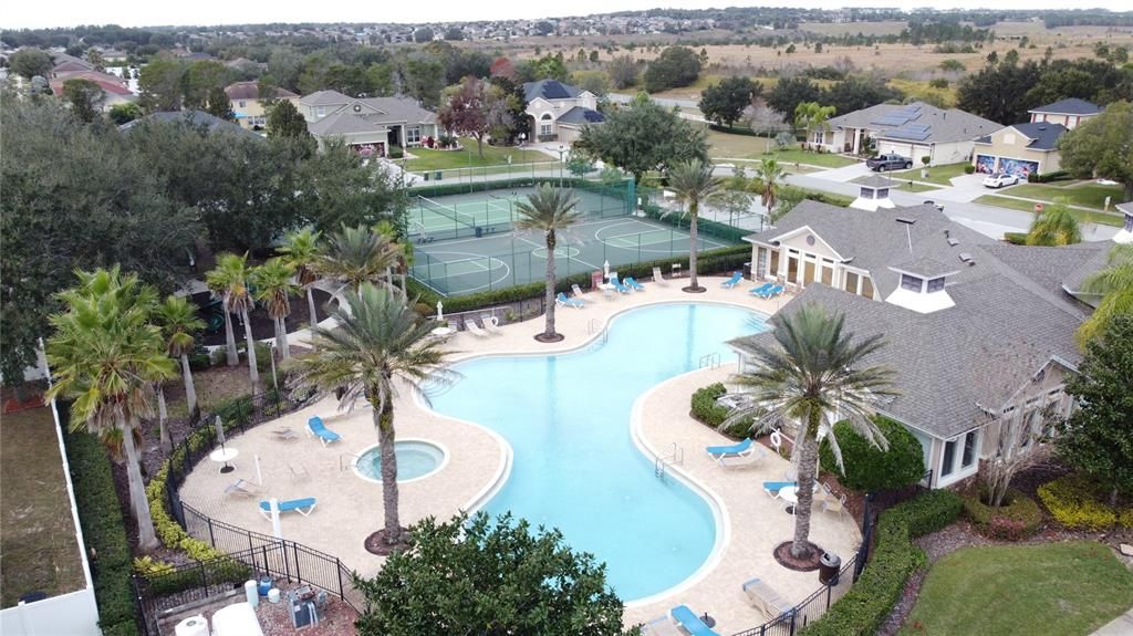 На продажу: $676,000 (5 спален, 4 ванн, 3716 Квадратных фут)