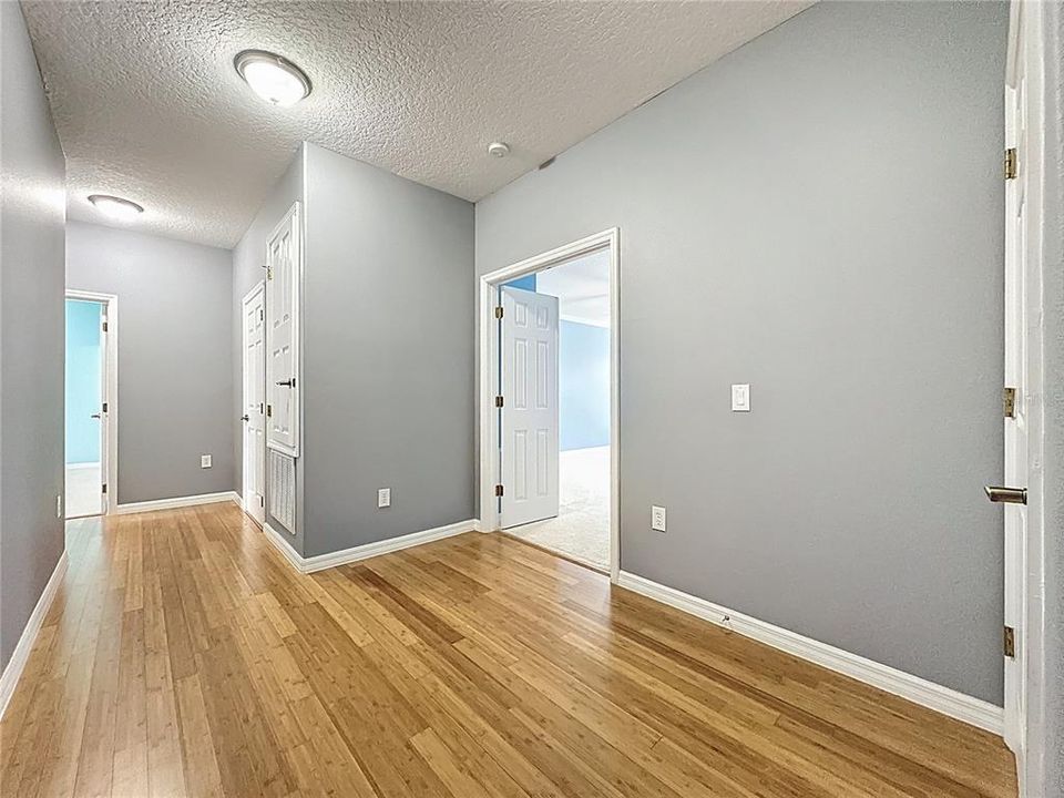 На продажу: $676,000 (5 спален, 4 ванн, 3716 Квадратных фут)