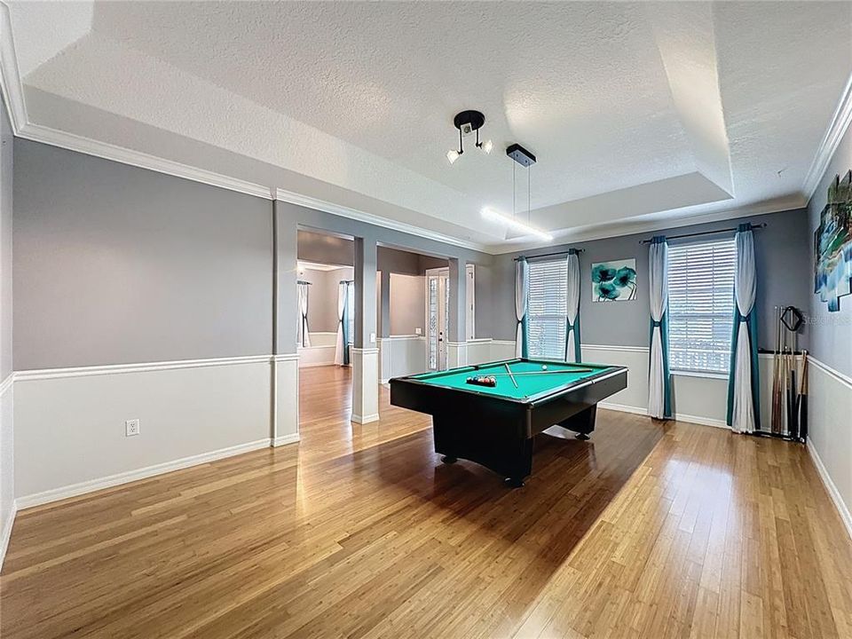 На продажу: $676,000 (5 спален, 4 ванн, 3716 Квадратных фут)