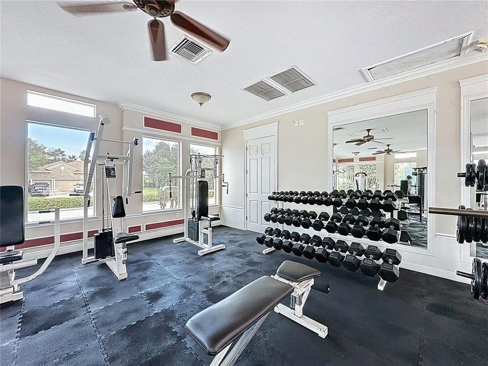 На продажу: $676,000 (5 спален, 4 ванн, 3716 Квадратных фут)