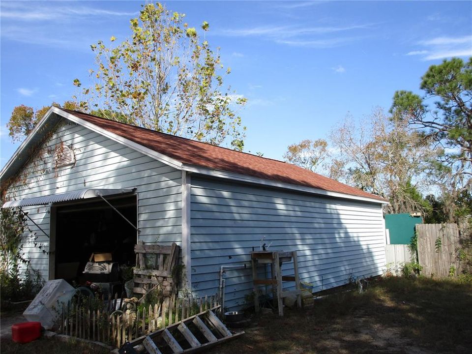 For Sale: $255,000 (3 beds, 2 baths, 1248 Square Feet)