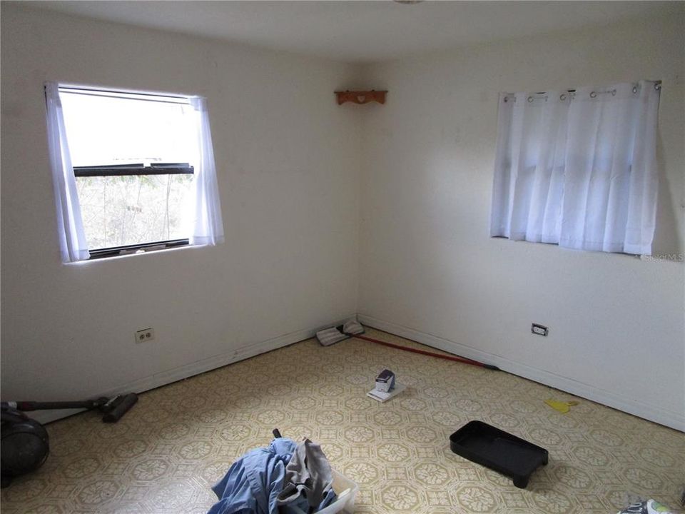 For Sale: $255,000 (3 beds, 2 baths, 1248 Square Feet)