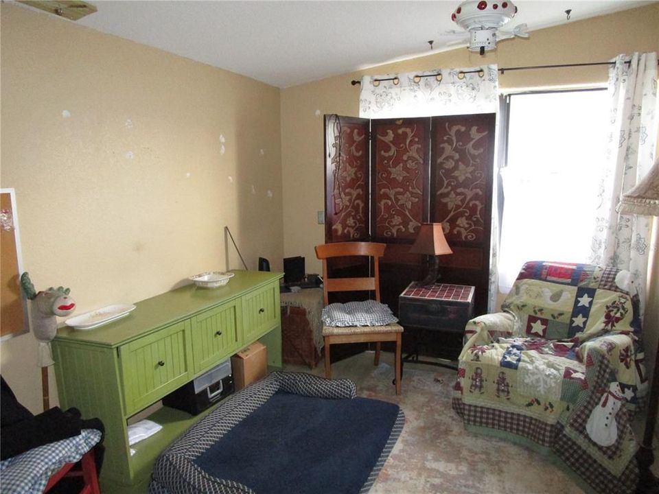 For Sale: $255,000 (3 beds, 2 baths, 1248 Square Feet)