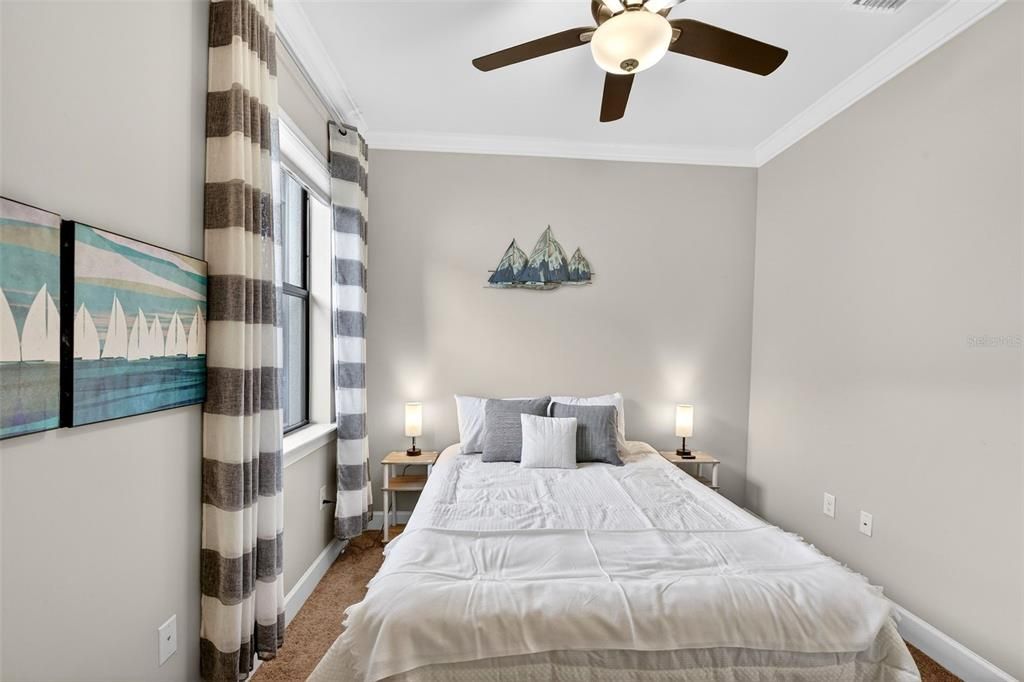 На продажу: $340,900 (2 спален, 2 ванн, 1434 Квадратных фут)