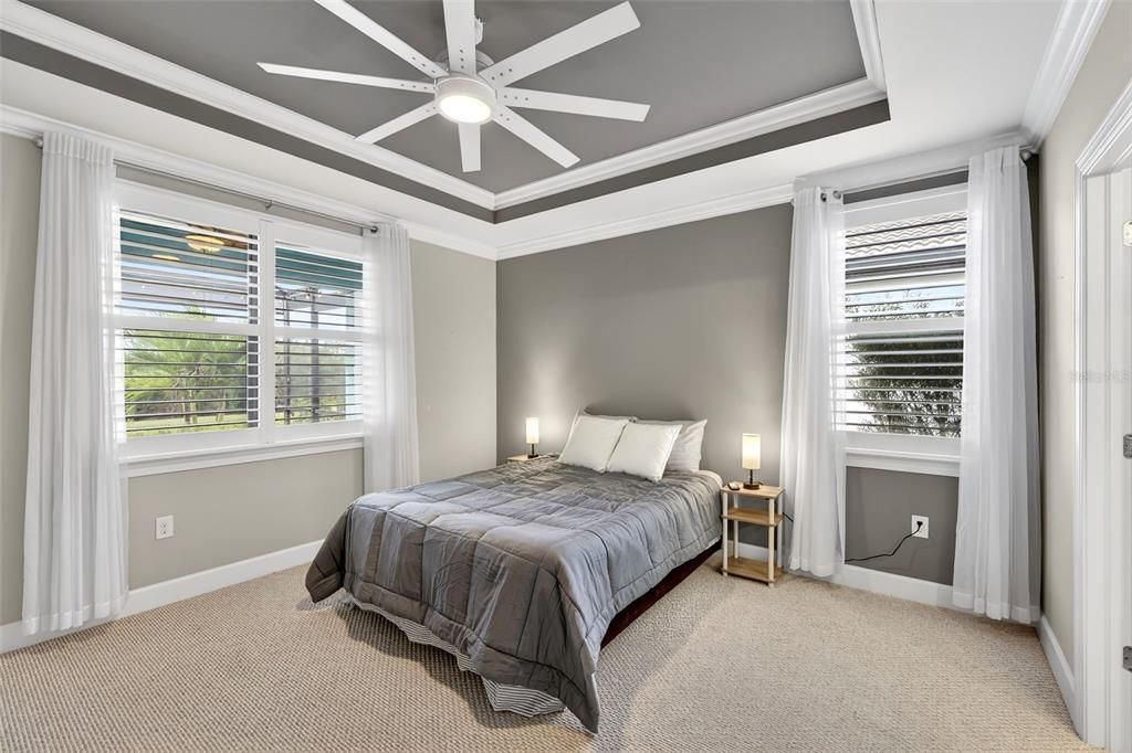 На продажу: $340,900 (2 спален, 2 ванн, 1434 Квадратных фут)