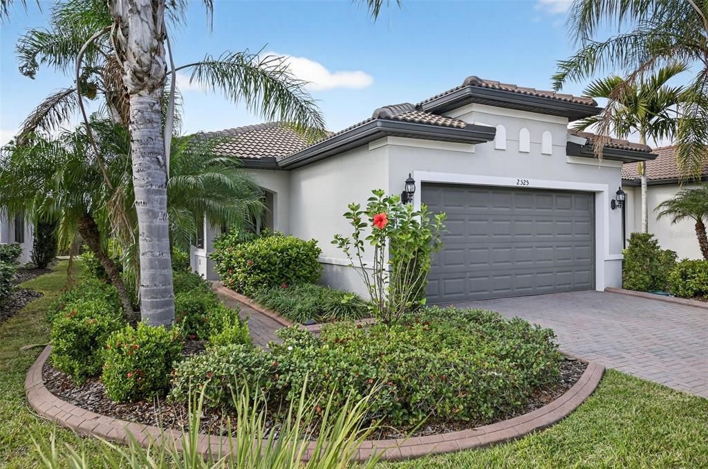 На продажу: $340,900 (2 спален, 2 ванн, 1434 Квадратных фут)