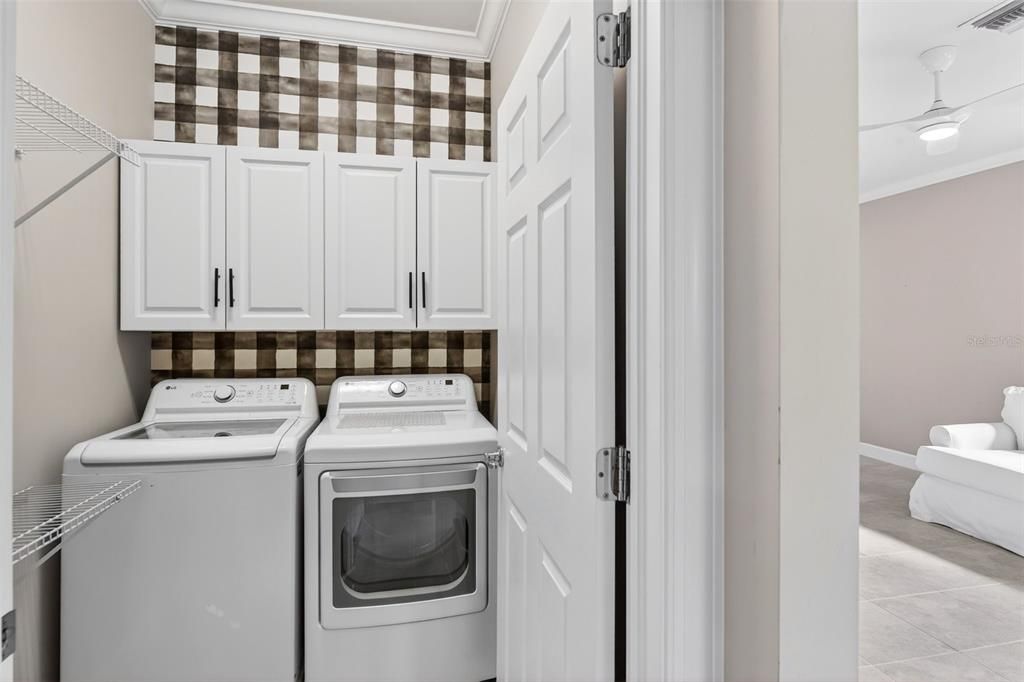 На продажу: $340,900 (2 спален, 2 ванн, 1434 Квадратных фут)