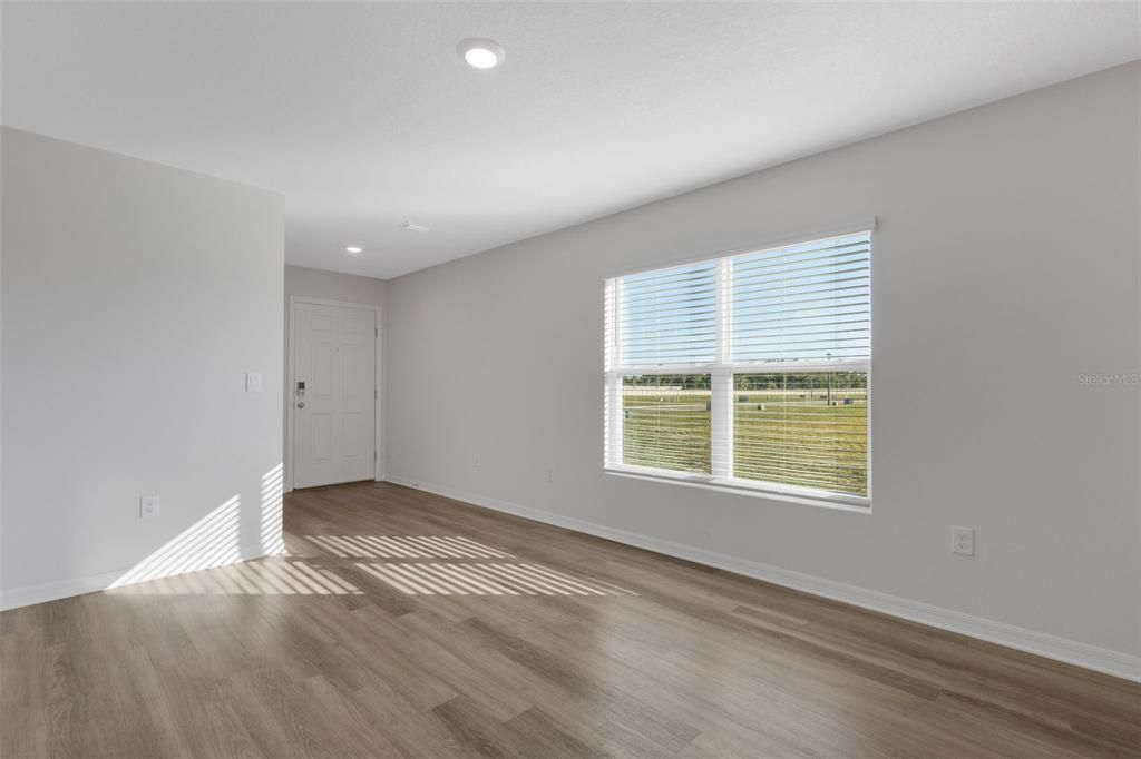 待售: $342,000 (3 贝兹, 2 浴室, 1504 平方英尺)