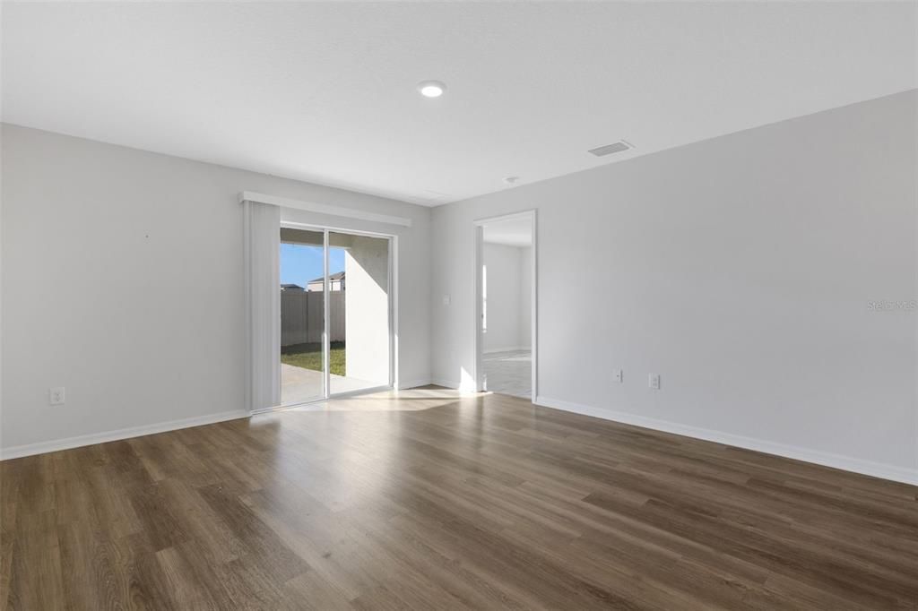 待售: $342,000 (3 贝兹, 2 浴室, 1504 平方英尺)