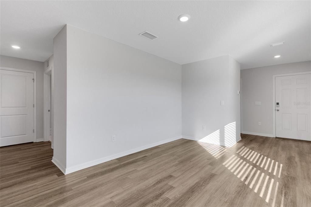 待售: $342,000 (3 贝兹, 2 浴室, 1504 平方英尺)