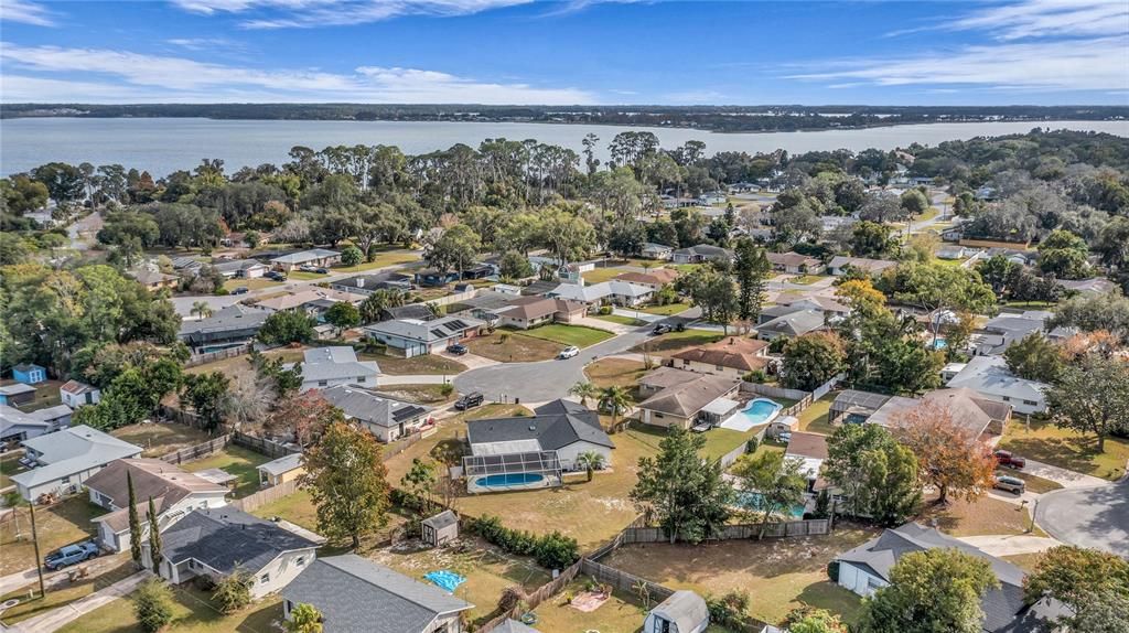 For Sale: $395,000 (3 beds, 2 baths, 1672 Square Feet)