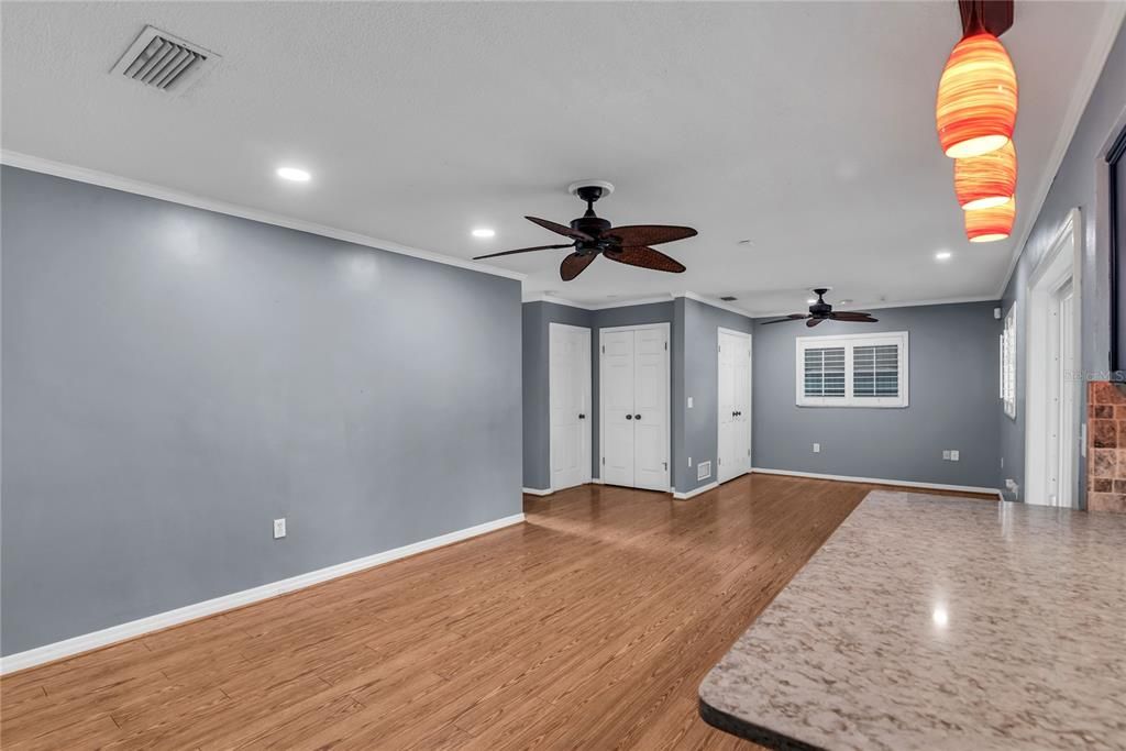 For Sale: $395,000 (3 beds, 2 baths, 1672 Square Feet)