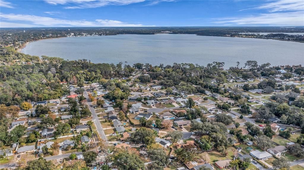 For Sale: $395,000 (3 beds, 2 baths, 1672 Square Feet)