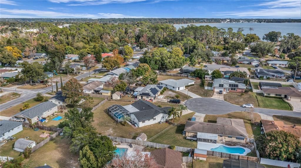 For Sale: $395,000 (3 beds, 2 baths, 1672 Square Feet)