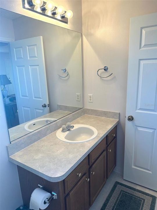 For Sale: $285,000 (2 beds, 2 baths, 1237 Square Feet)