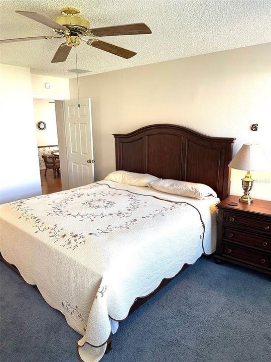 For Sale: $285,000 (2 beds, 2 baths, 1237 Square Feet)