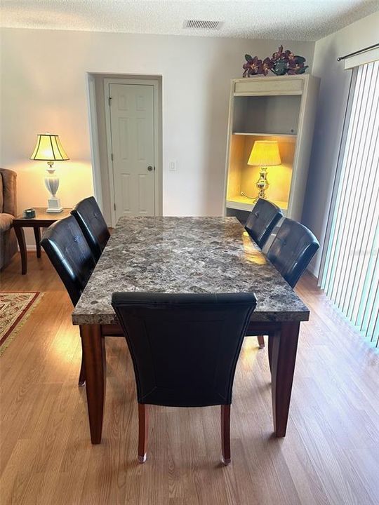 For Sale: $285,000 (2 beds, 2 baths, 1237 Square Feet)