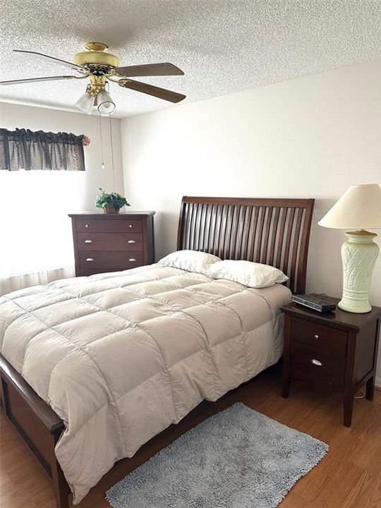 For Sale: $285,000 (2 beds, 2 baths, 1237 Square Feet)