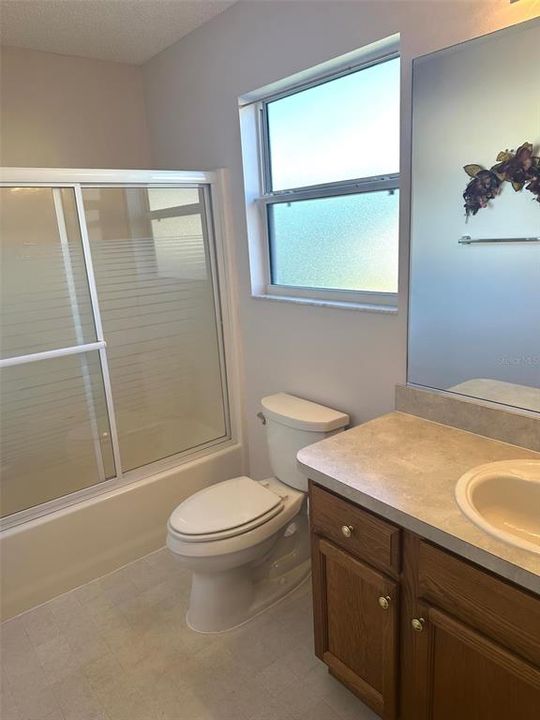 For Sale: $285,000 (2 beds, 2 baths, 1237 Square Feet)