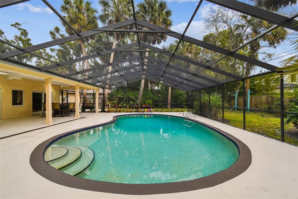 For Sale: $1,450,000 (4 beds, 3 baths, 2418 Square Feet)