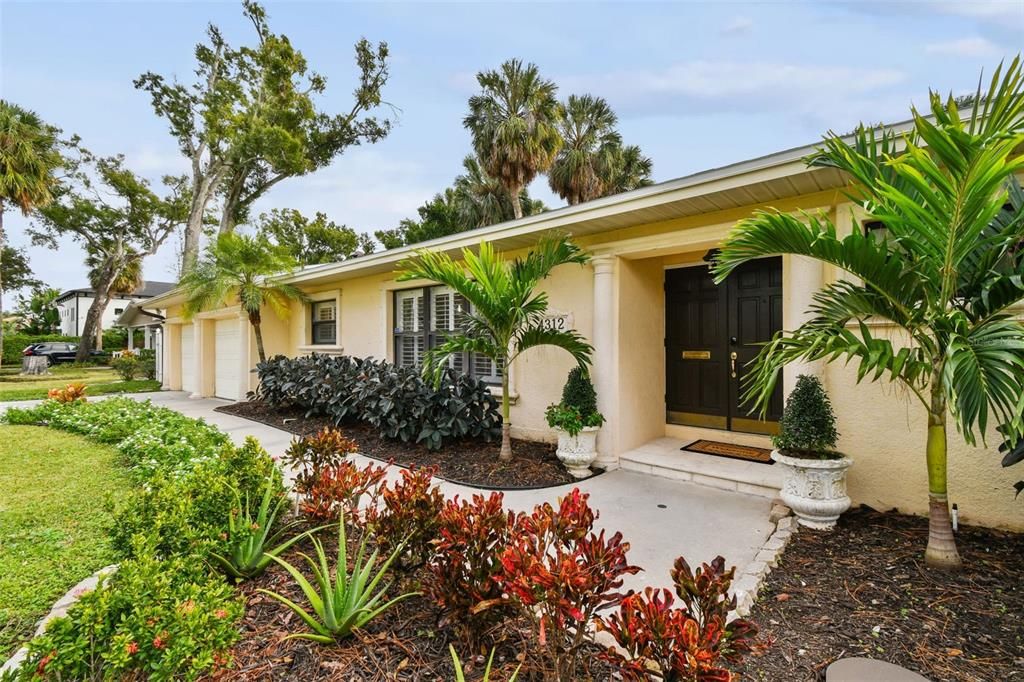 For Sale: $1,450,000 (4 beds, 3 baths, 2418 Square Feet)