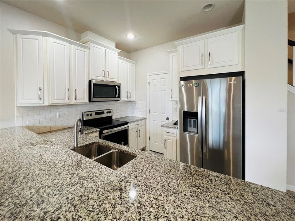 For Sale: $310,000 (3 beds, 2 baths, 1528 Square Feet)