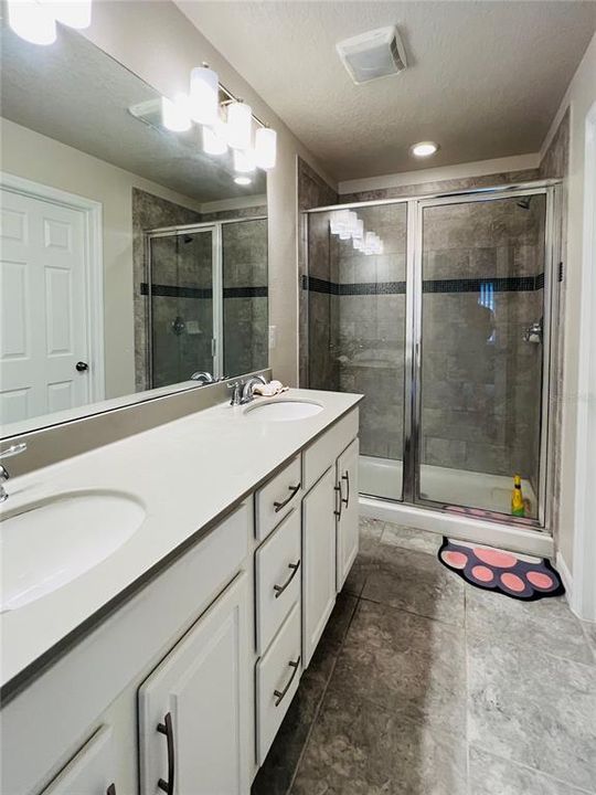 For Sale: $310,000 (3 beds, 2 baths, 1528 Square Feet)